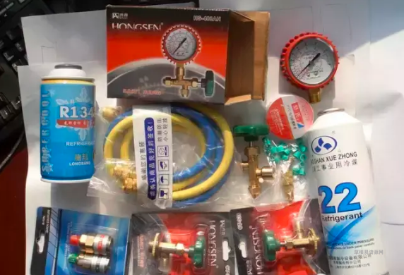 汽车空调加氟操作流程一看就会，不用在花修理费了